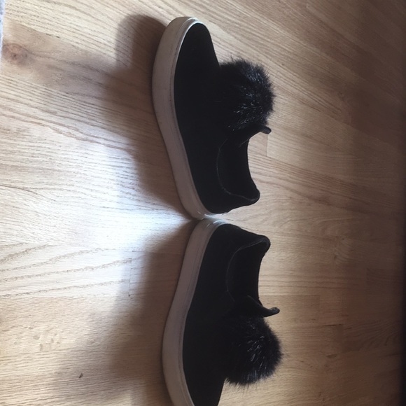 Black sneakers - Picture 5 of 6